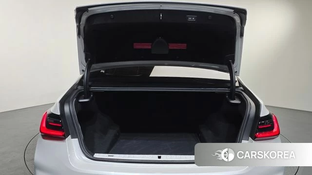 BMW 7 Series (G11) id 4731851 из Кореи 9
