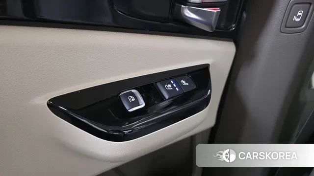 Kia Carnival 4th generation id 3690447 из Кореи 9