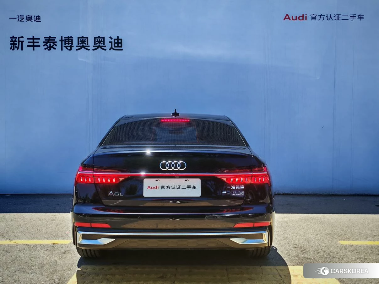 Audi A6L id 4407580 из Китая 9