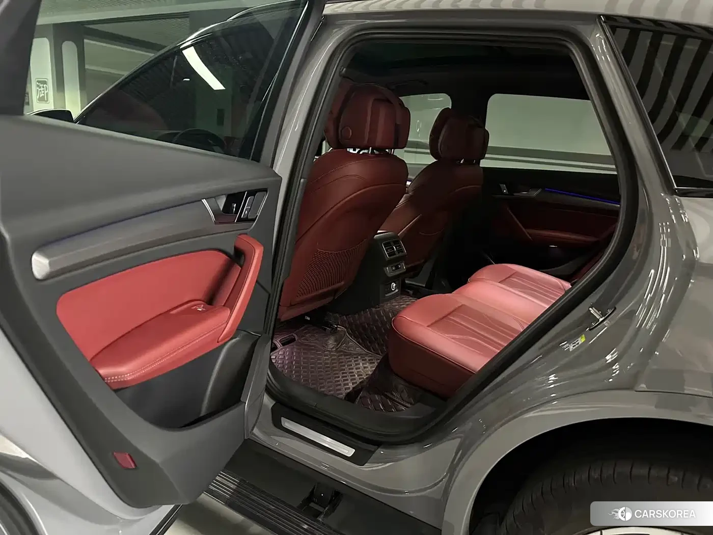 Audi Q5L id 4589484 из Китая 9