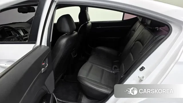 Hyundai Avante AD id 2977179 из Кореи 9