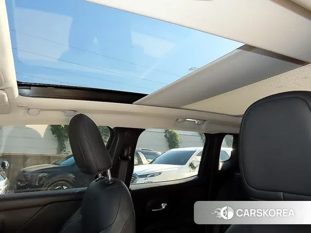 Jeep Renegade id 3329885 из Кореи 9