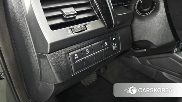 Ssangyong The New Rexton Sports Cannes id 4354794 из Кореи 9