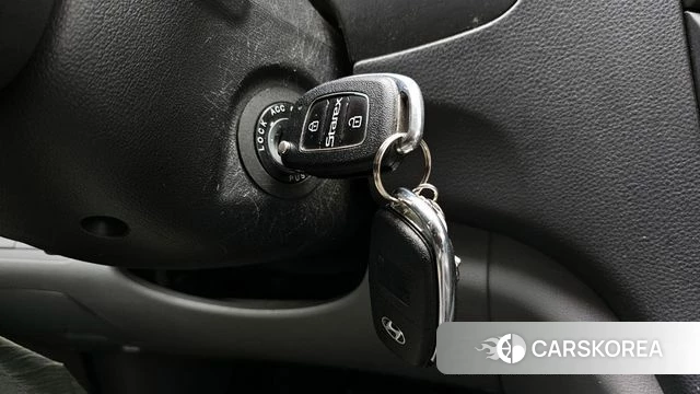 Hyundai The New Grand Starex id 4246313 из Кореи 9