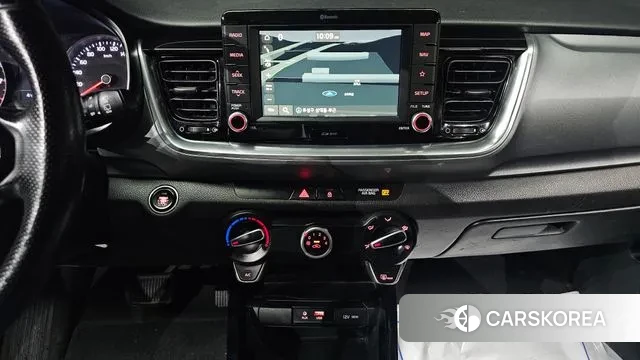 Kia Stonic id 3718483 из Кореи 9