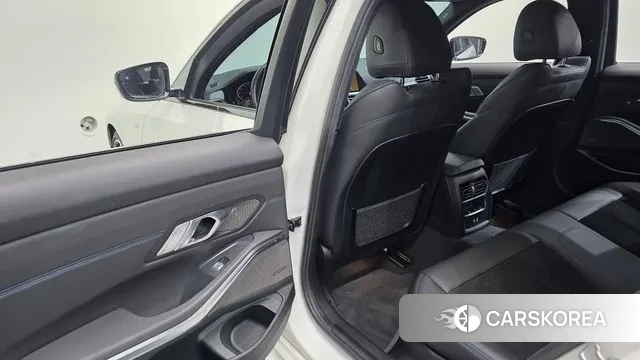 BMW 3 Series (G20) id 3587352 из Кореи 9