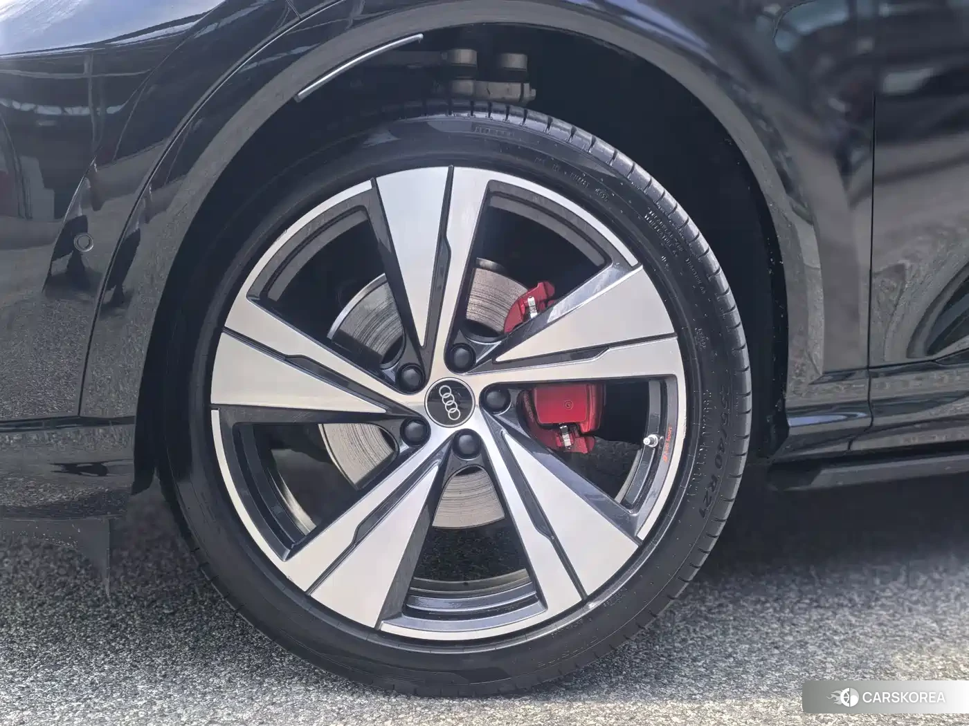 Audi Q5L id 4634760 из Китая 9