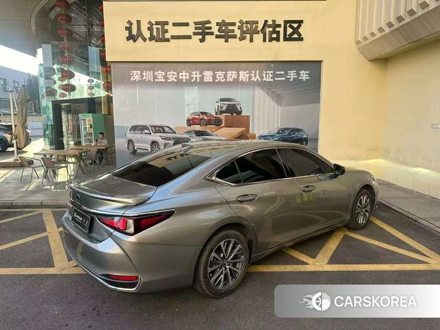 Lexus ES id 4277365 из Китая 9