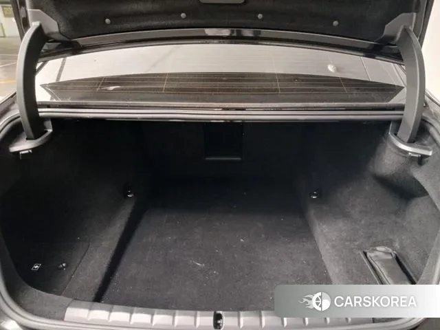 BMW 7 Series (G70) id 3377837 из Кореи 9