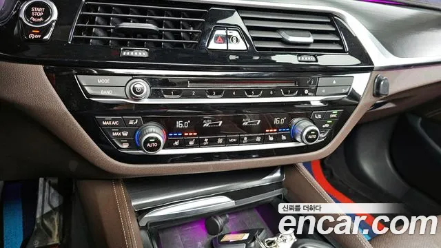 BMW 5 Series (G30) id 2850554 из Кореи 9