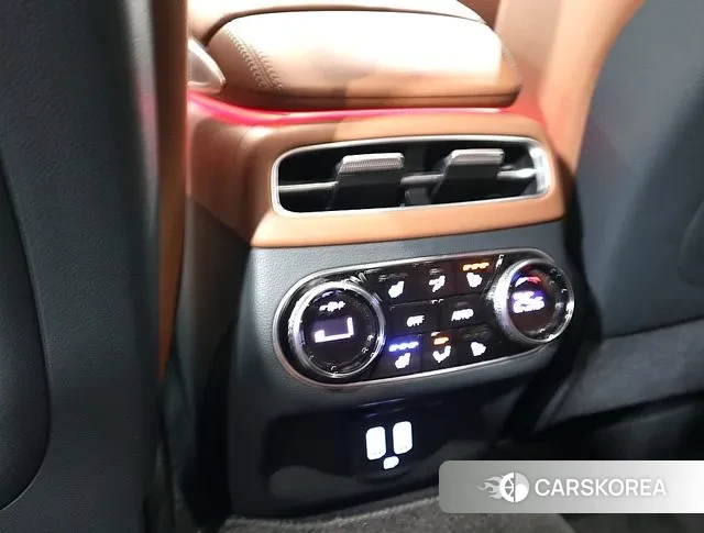 Genesis GV70 id 3513840 из Кореи 9