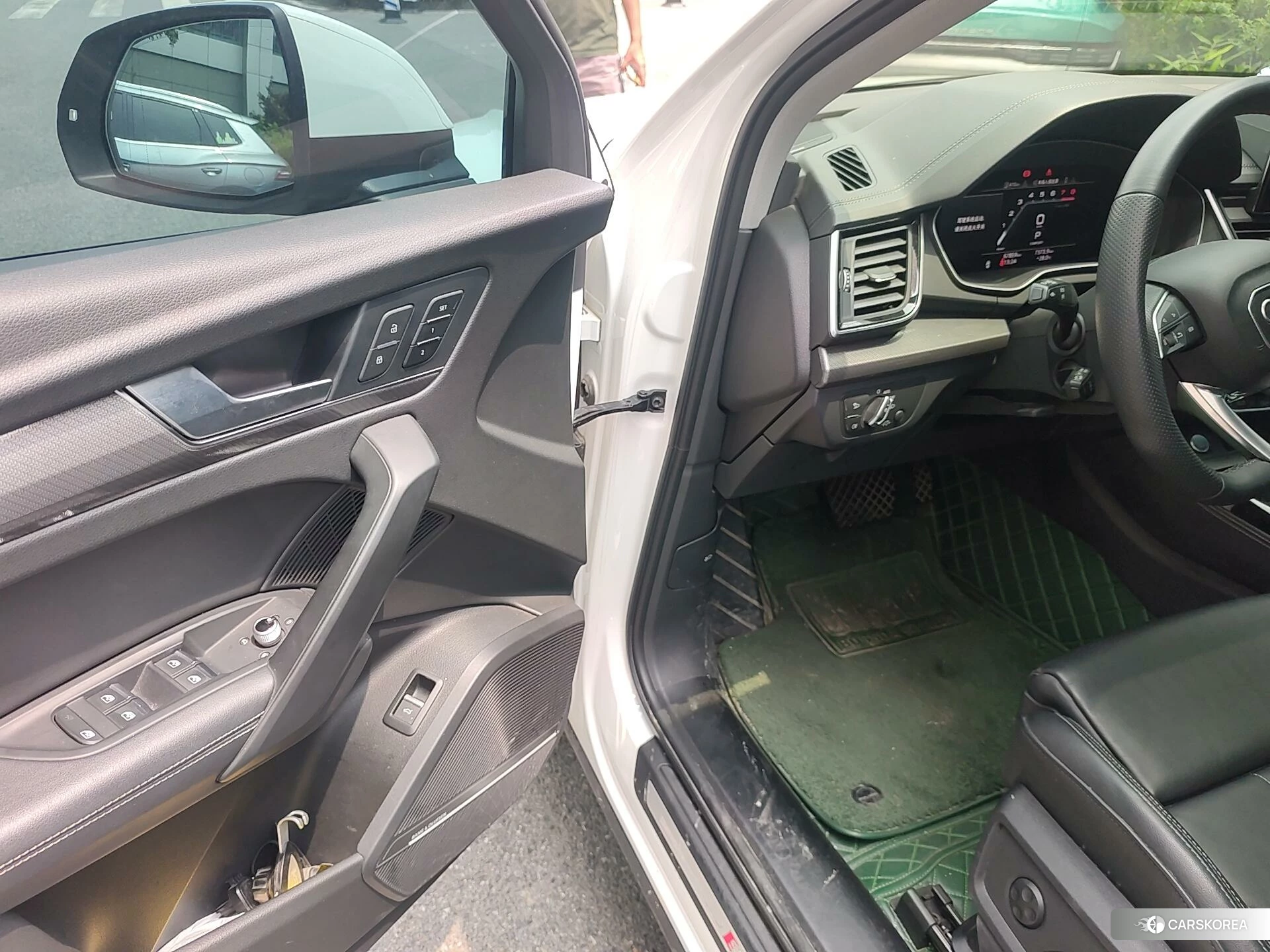 Audi Q5L id 4515127 из Китая 9