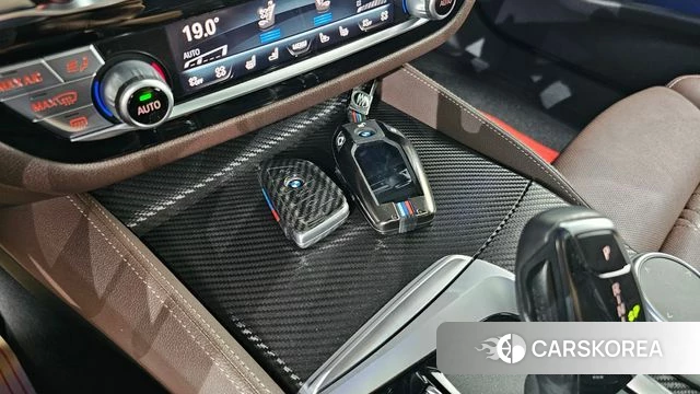 BMW 5 Series (G30) id 4430055 из Кореи 9