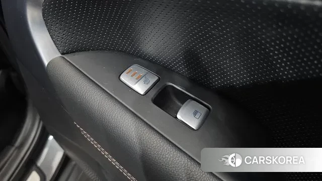 Genesis G70 id 3479990 из Кореи 9