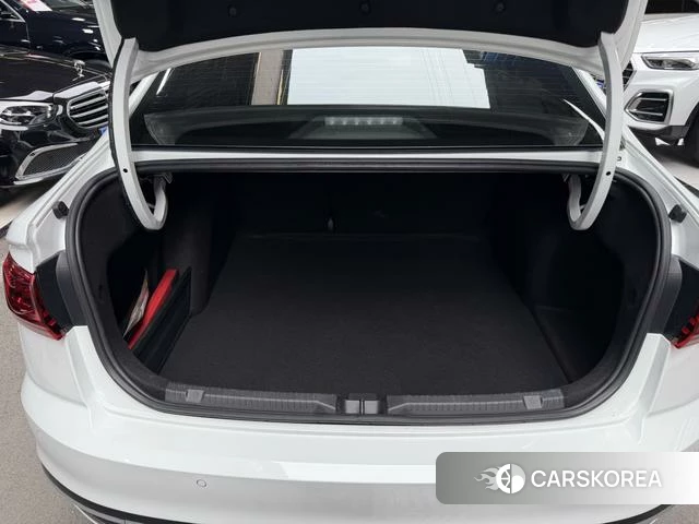 Volkswagen Bora id 4259025 из Китая 9