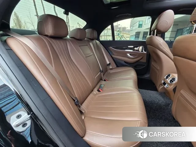 Mercedes-Benz E-Class W213 id 3777822 из Кореи 9