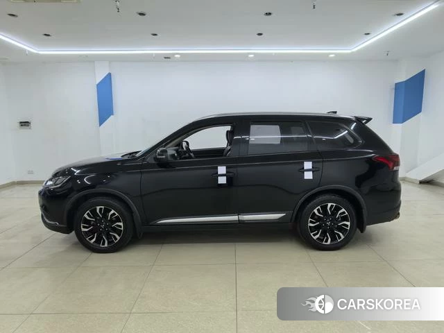 Mitsubishi  Outlander id 4217413 из Китая 9