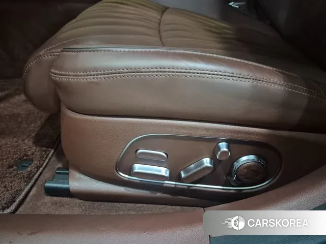 Genesis G90 (RS4) id 2939499 из Кореи 9