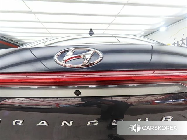 Hyundai The New Grandeur IG id 3916318 из Кореи 9