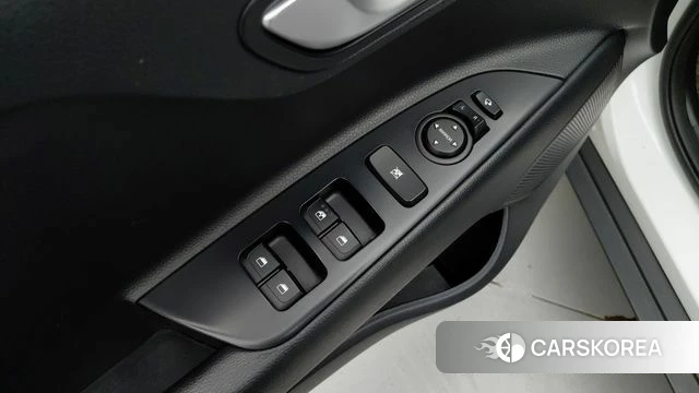 Kia Stonic id 4795068 из Кореи 9