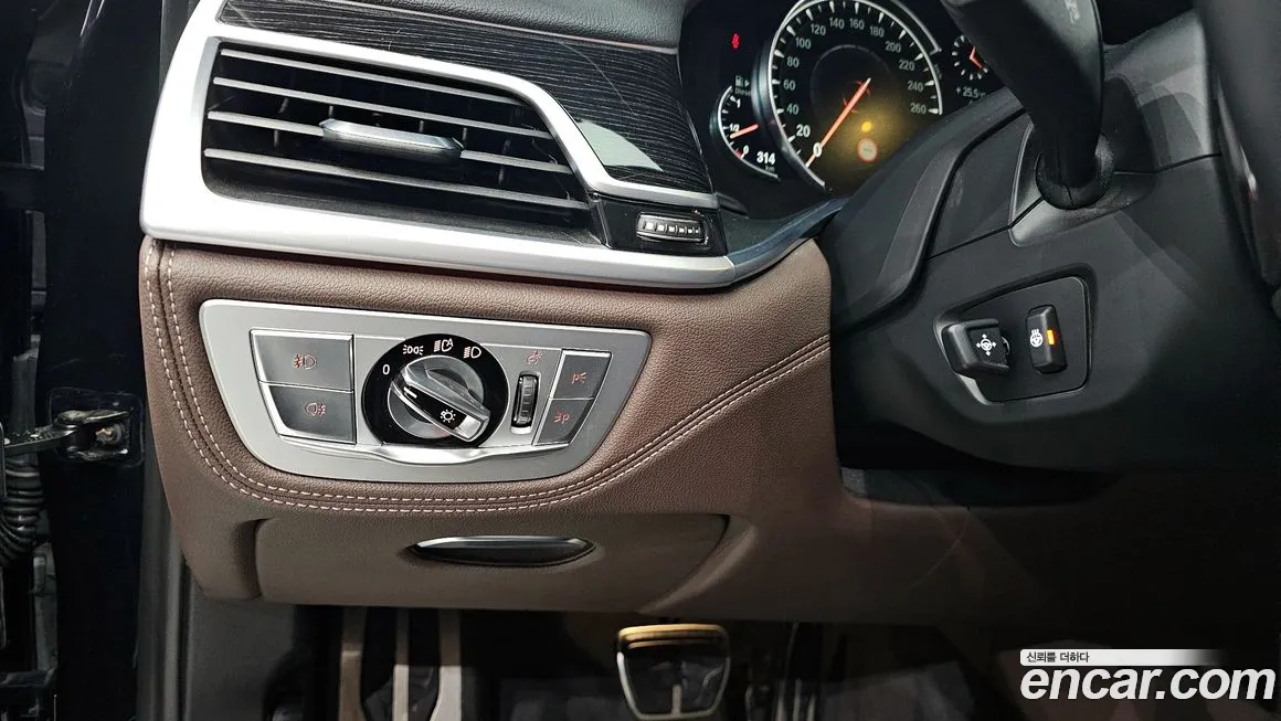 BMW 7 Series (G11) id 1664626 из Кореи 9