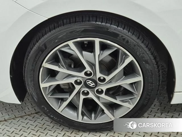Hyundai The New Avante AD id 4397460 из Кореи 9