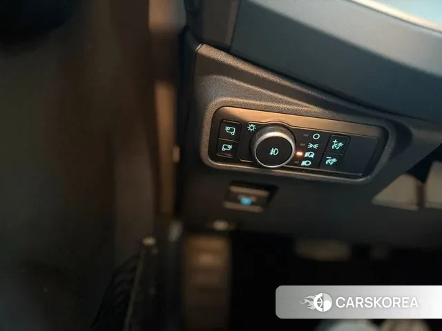 Ford Bronco 6th Generation id 3420012 из Кореи 9