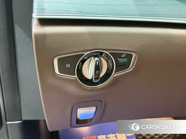 Mercedes-Benz E-class id 4263742 из Китая 9