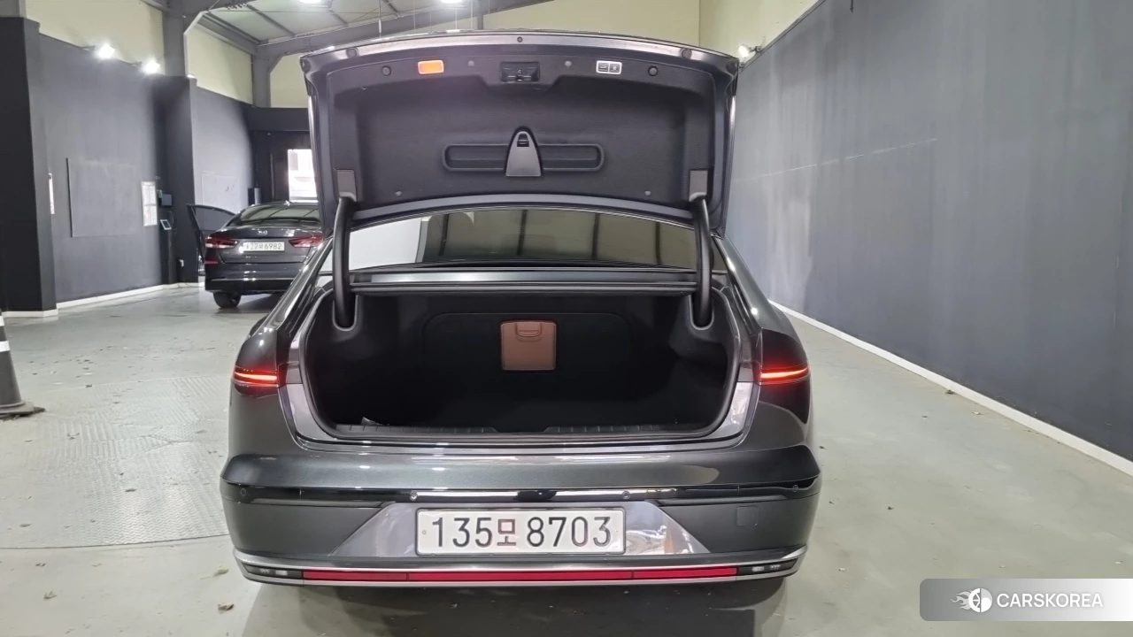 Hyundai Grandeur (GN7) id 4941234 из Кореи 9