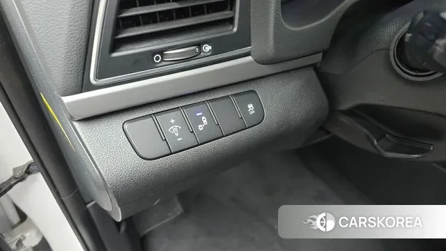 Hyundai Avante AD id 3077030 из Кореи 9