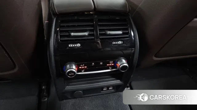 BMW 5 Series (G30) id 3751652 из Кореи 9