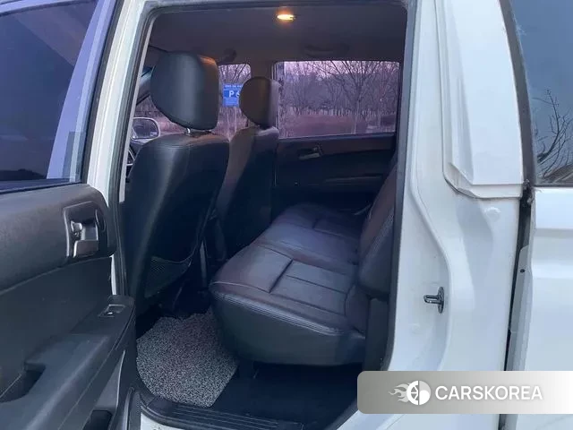 Ssangyong The New Korando Sports id 3706260 из Кореи 9