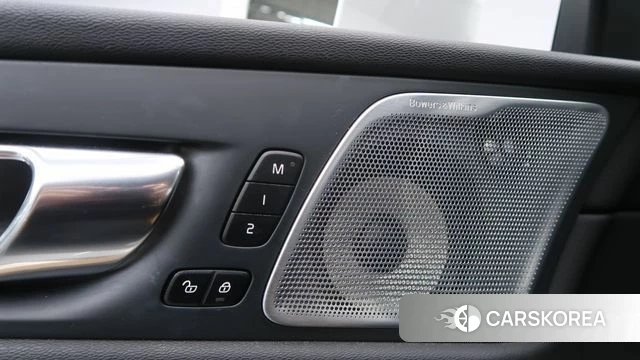 Volvo XC60 second Generation id 4754452 из Кореи 9
