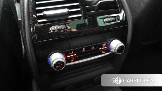 BMW 5 Series (G30) id 3834557 из Кореи 9