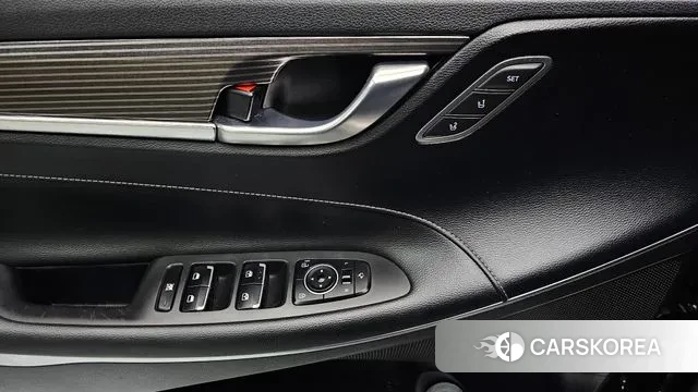 Hyundai Grandeur IG id 3106821 из Кореи 9