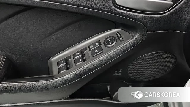 Kia The New K3 id 3403249 из Кореи 9