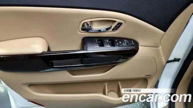 Kia The New Carnival id 2951786 из Кореи 9