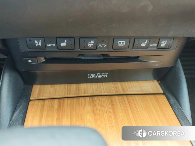 Lexus ES id 4353785 из Китая 9