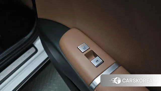 Hyundai Grandeur (GN7) id 3590853 из Кореи 9