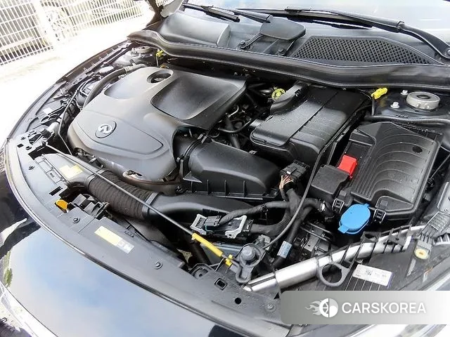 Infiniti Q30 id 3324913 из Кореи 9