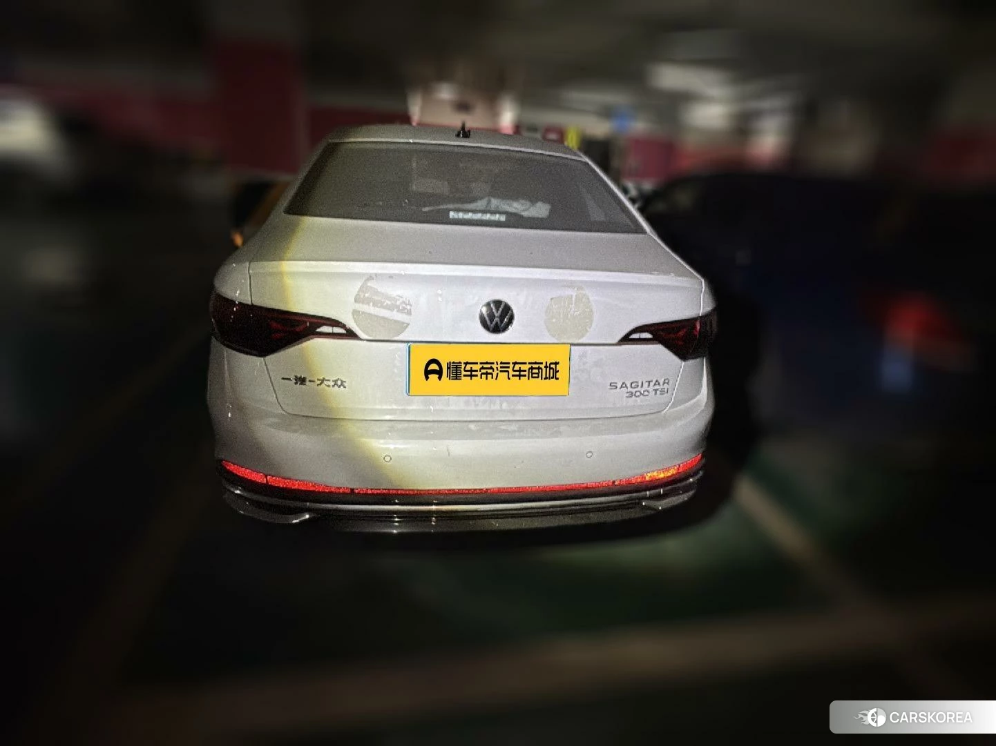 Volkswagen Sagitar id 4455131 из Китая 9