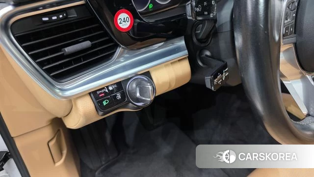 Porsche Panamera (971) id 3867628 из Кореи 9