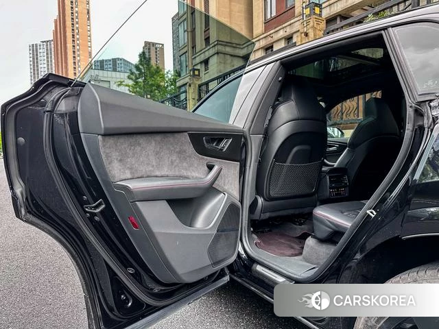 Audi RS Q8 id 4260849 из Китая 9