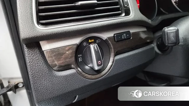 Volkswagen The New Passat id 3557849 из Кореи 9