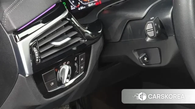 BMW 5 Series (G30) id 3519080 из Кореи 9