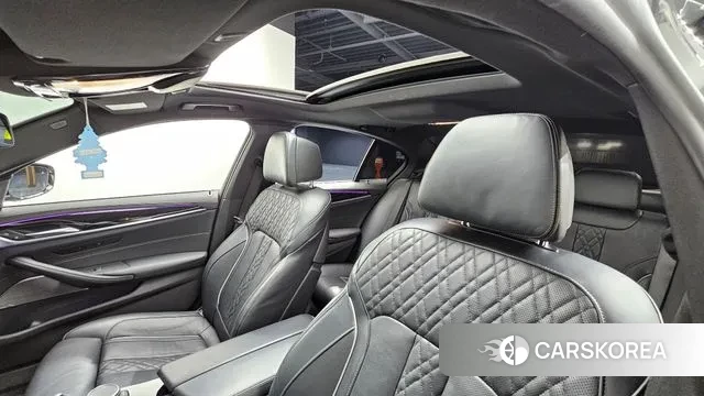 BMW 5 Series (G30) id 3764724 из Кореи 9