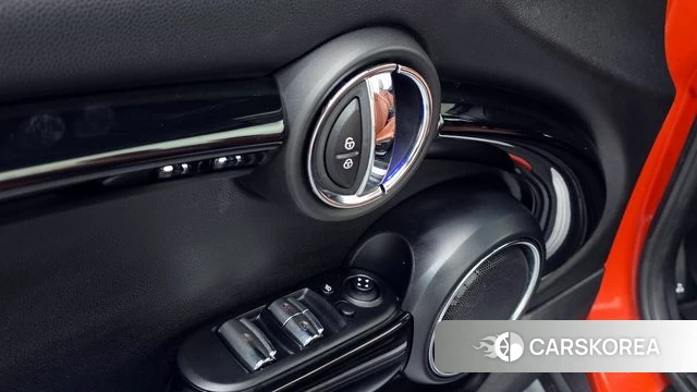 Mini Cooper S Convertible id 4501589 из Кореи 9