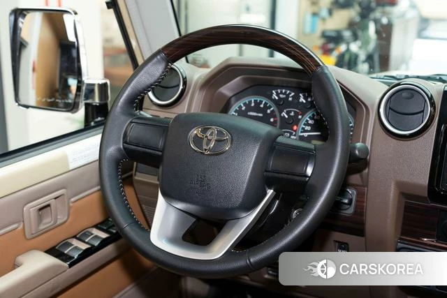 Toyota Land Cruiser 70 Series id 4307742 из Китая 9