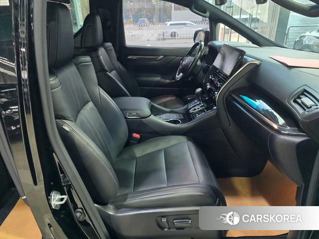 Lexus LM id 4272469 из Китая 9