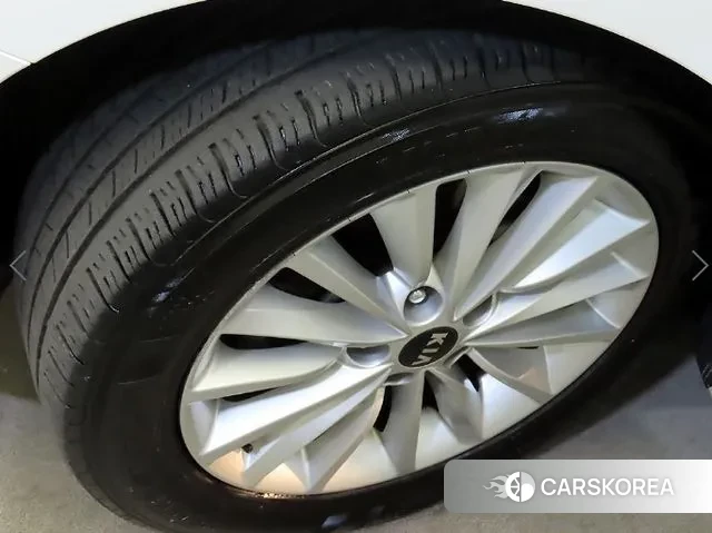 Kia Come New K7 id 3509983 из Кореи 9